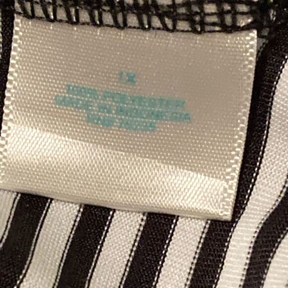 Brisas striped Top 1X - Picture 4 of 6